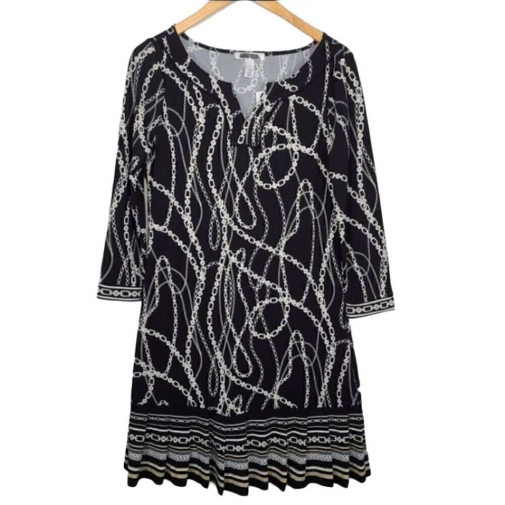 WHITE HOUSE BLACK MARKET Chain Print Pleated Dress